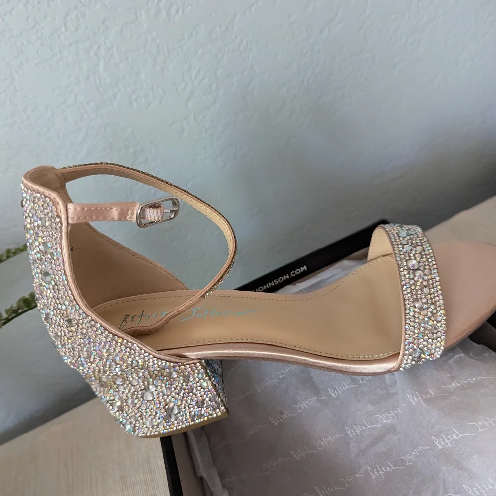 NWT Betsey Johnson Sparkling Rhinestone  Heels - Picture 4 of 4